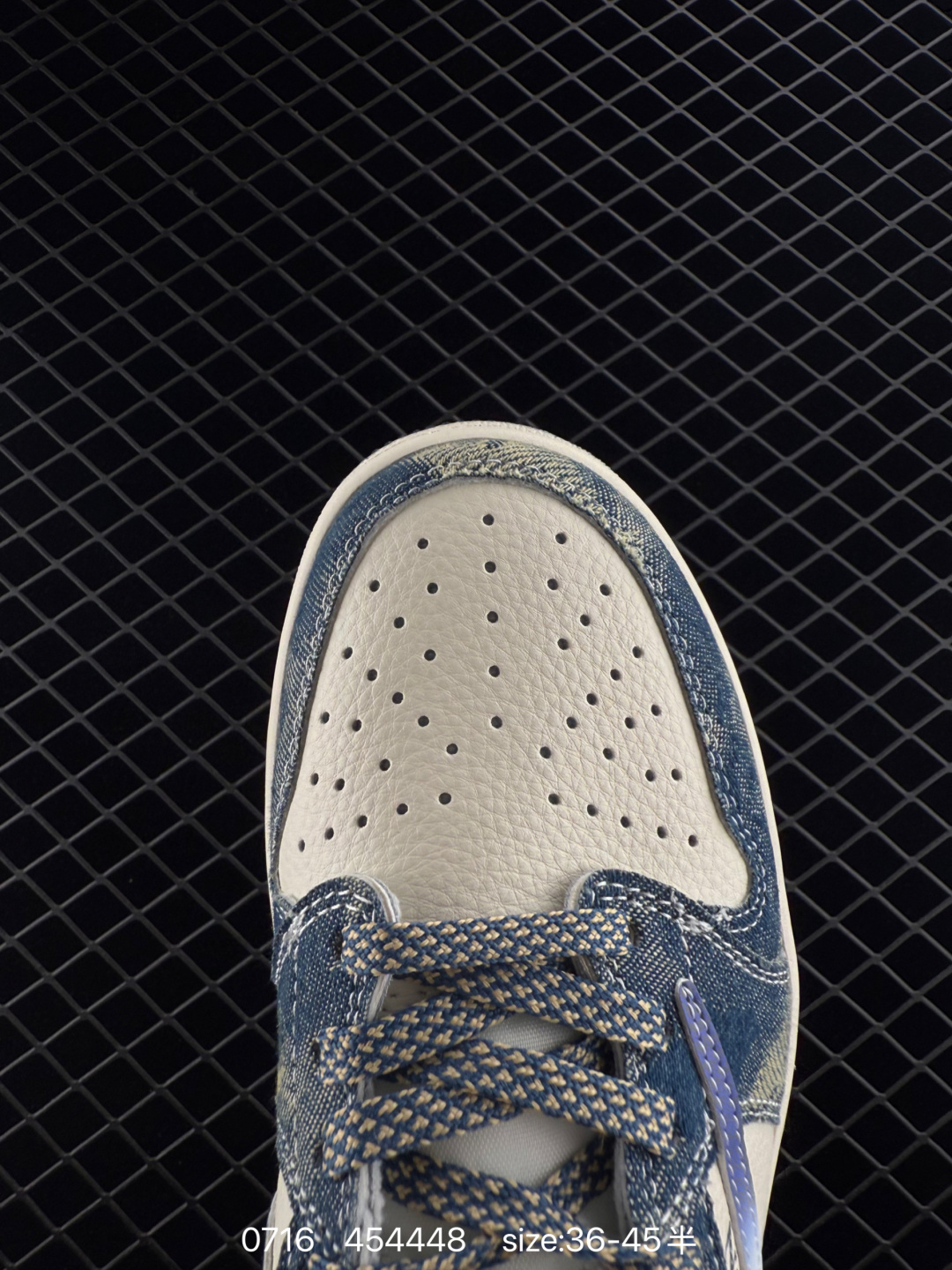 Travis Scott x Air Jordan 1 ” Reverse Mocha “